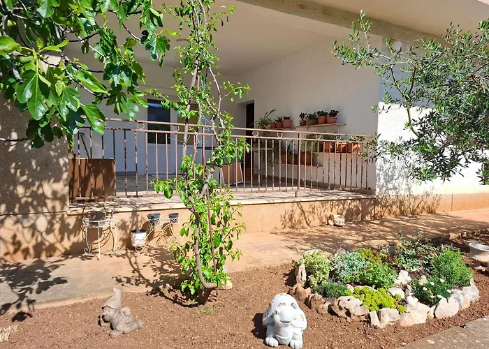 Flower Terrace * Βόντιτσε